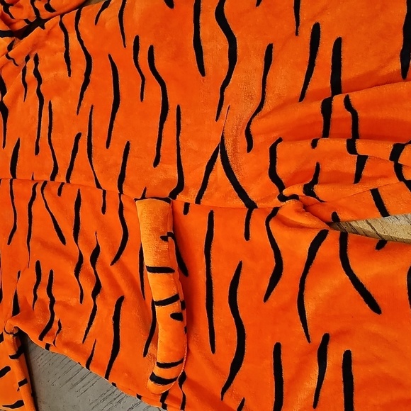 Tiger Onesie Costume XL Unisex - Picture 8 of 14